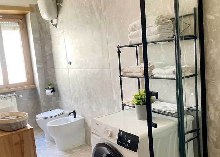 Apartamento Modern 2 Bedroom Flat With Private Parking - *
