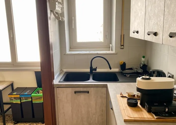 Modern 2 Bedroom Flat With Private Parking - Apartamento