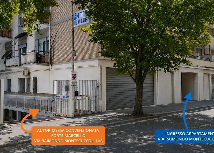 Modern 2 Bedroom Flat With Private Parking - Roma